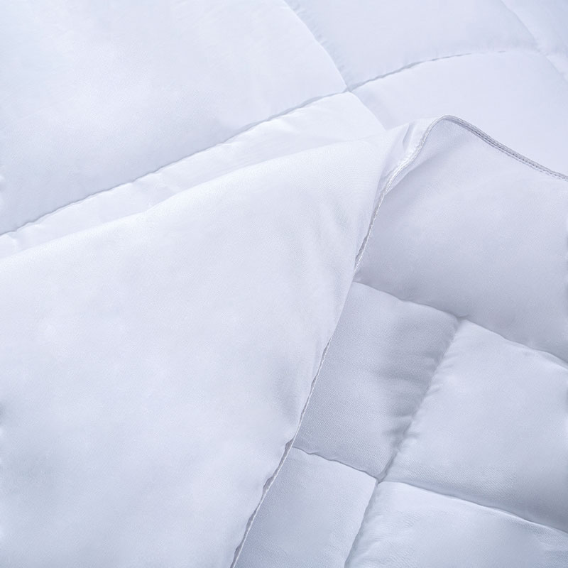 Comforter cuilteáilte HF2409-001